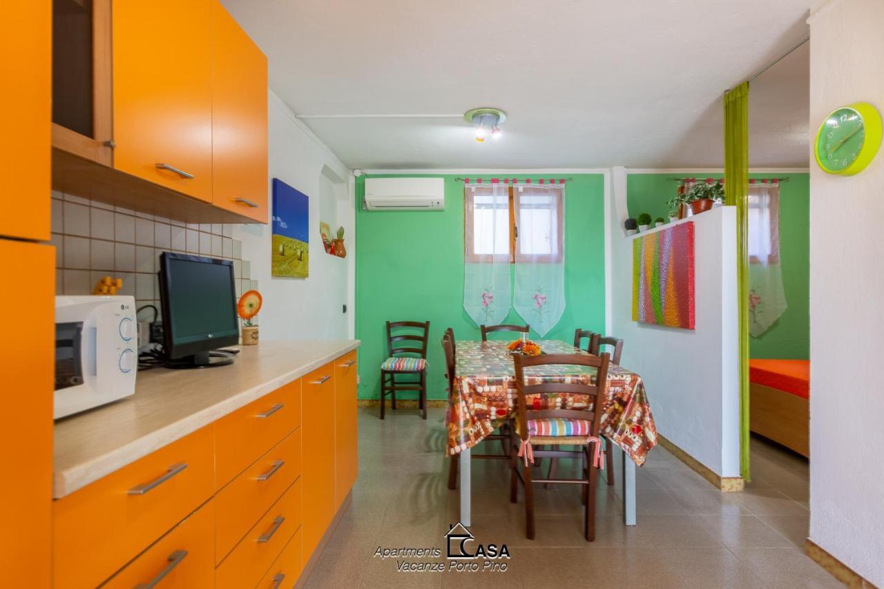 Apartments Casa Vacanze Porto Pino Exteriör bild